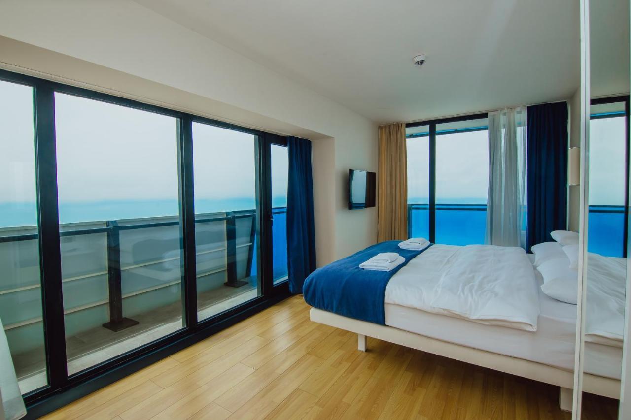 Premium Aparthotel With Sea View Batumi Kültér fotó