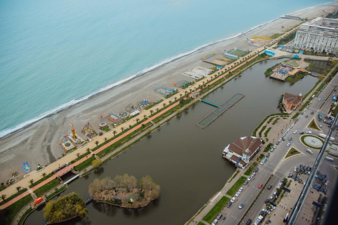 Premium Aparthotel With Sea View Batumi Kültér fotó