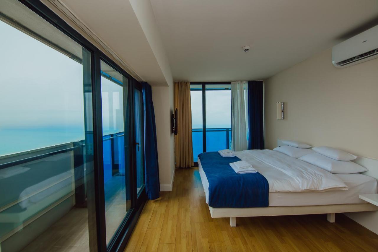 Premium Aparthotel With Sea View Batumi Kültér fotó