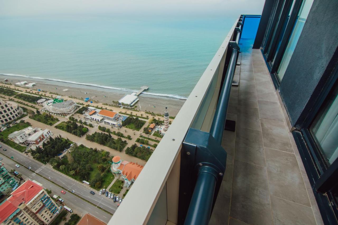 Premium Aparthotel With Sea View Batumi Kültér fotó