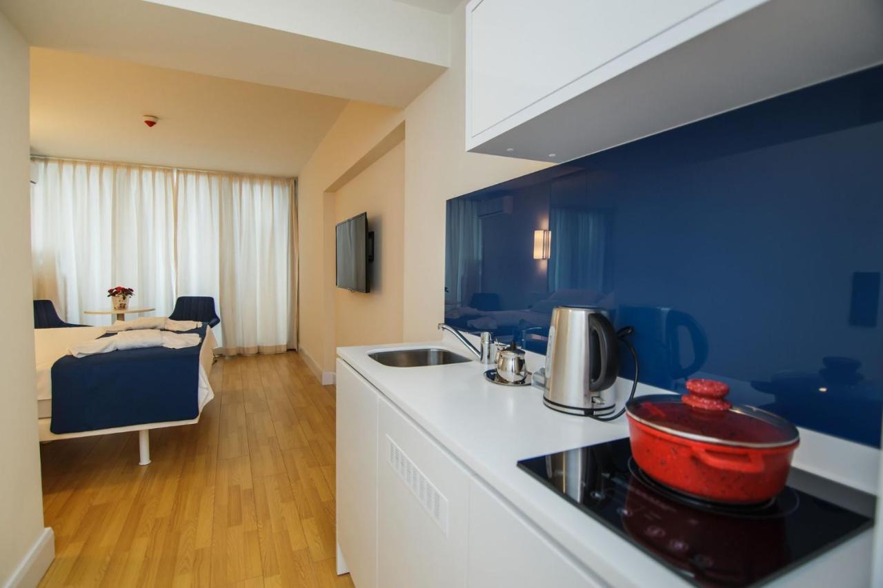 Premium Aparthotel With Sea View Batumi Kültér fotó